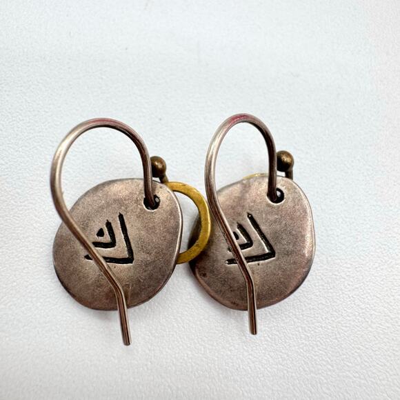 Silpada Retired Shell Sterling Silver Dangle Earrings W1670 Signed Dainty Small - Picture 2 of 12